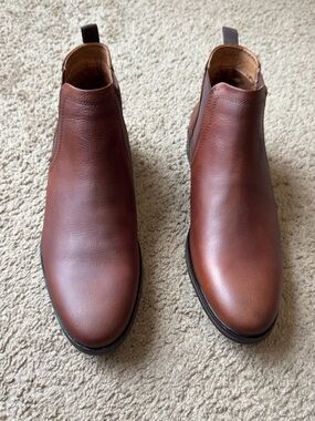 Crown Vintage Men's Chestnut Brown Leather Chukka Boots